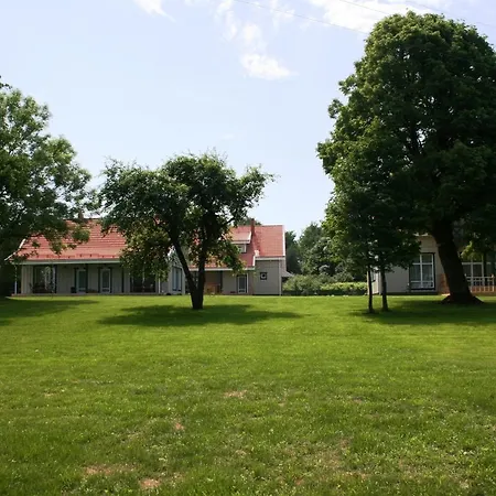 Memelio Dvaras Inn *